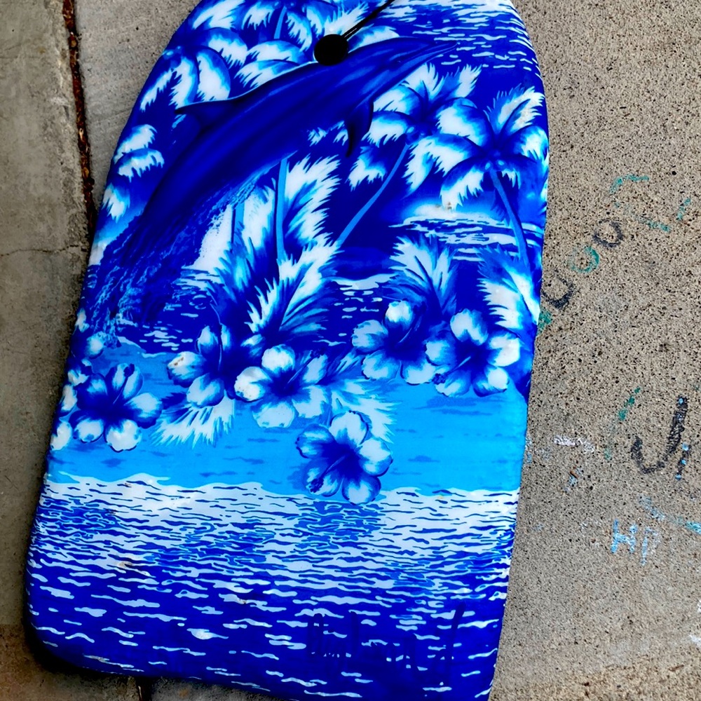 Color blue